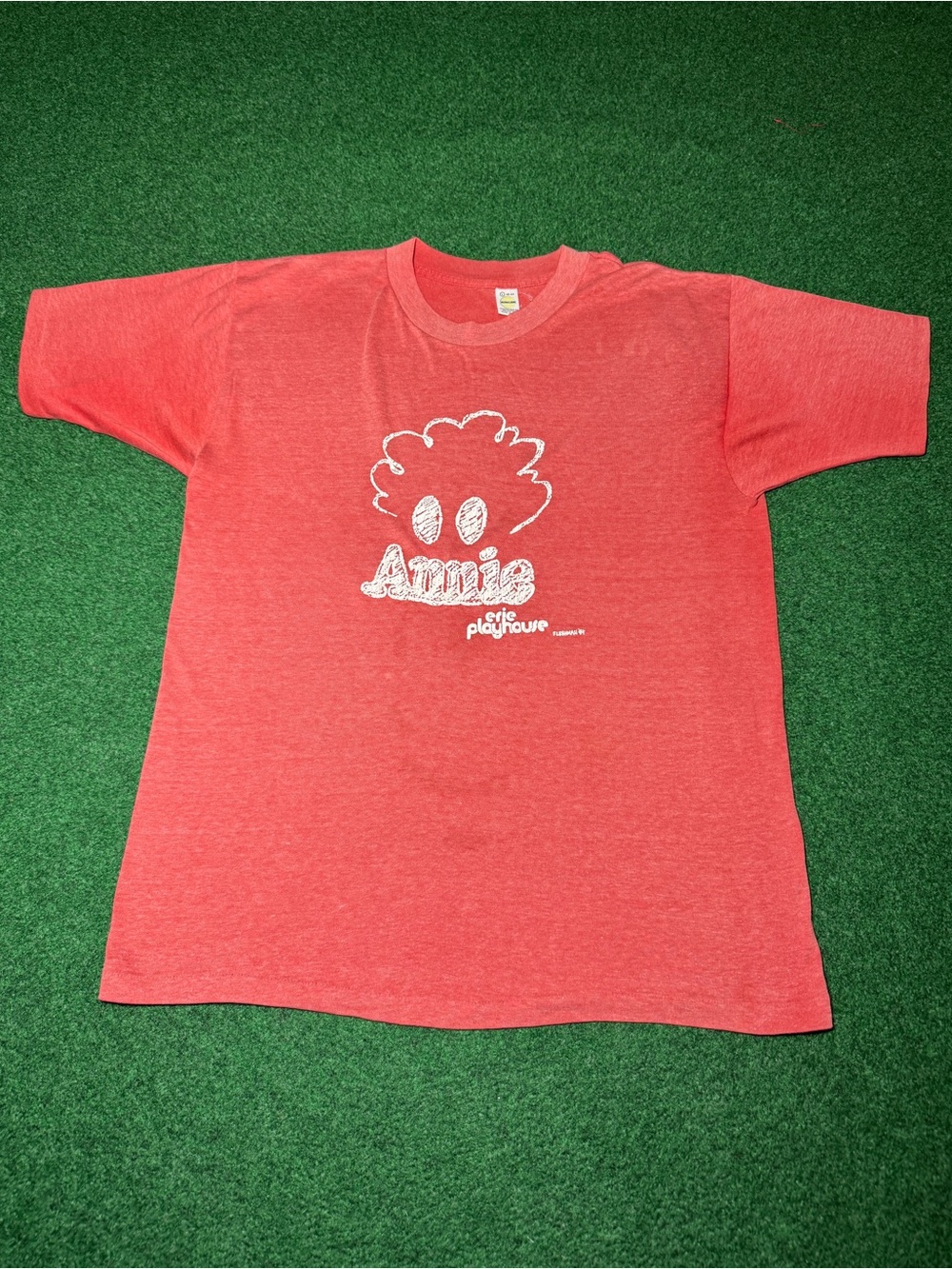 Annie Play Vintage 80s Erie Playhouse Warner M/L 20x28 T Shirt